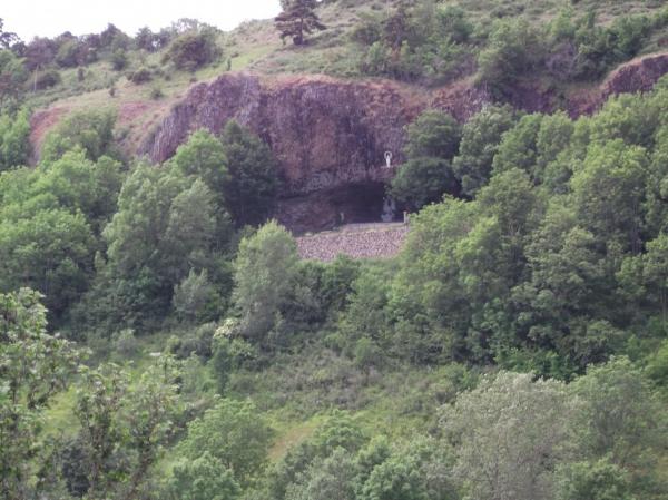 Grotte de la vierge de Saint Arcons de Barges